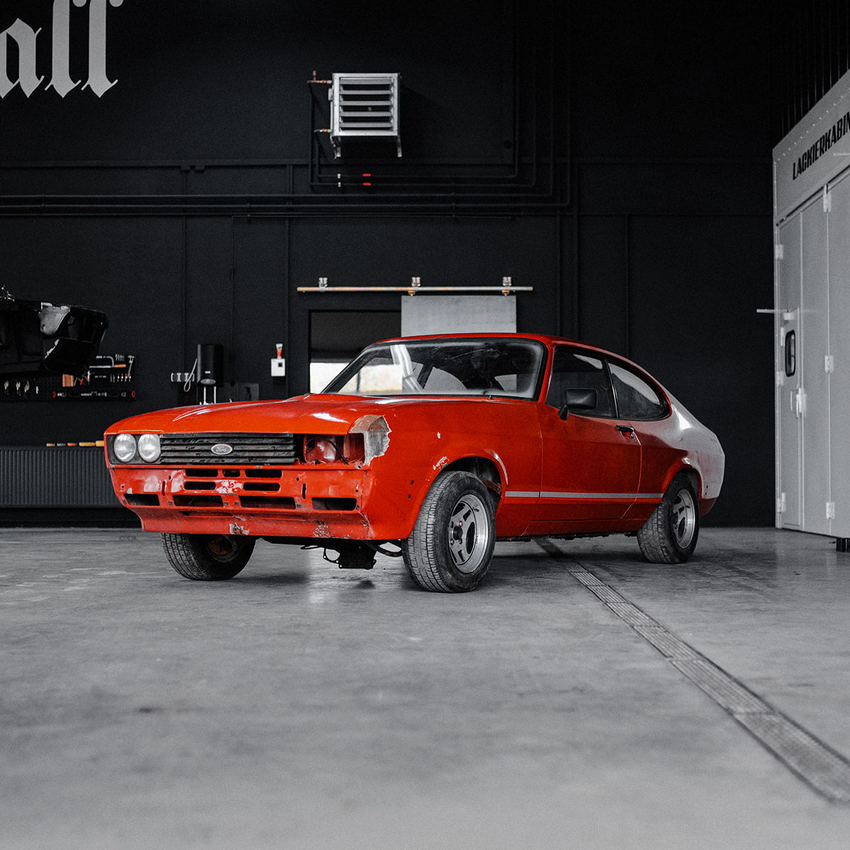 FORD CAPRI CONVERSION BY HOLY HALL WITH H&R RACE COIL OVER - H & R